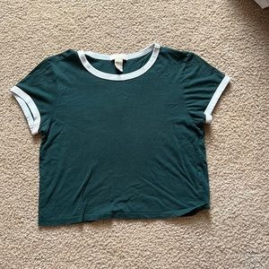 Woman’s short sleeve